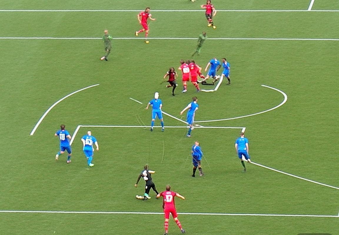 2020意甲巅峰对决：尤文图斯vs佛罗伦萨精彩回顾及影响分析(图2)